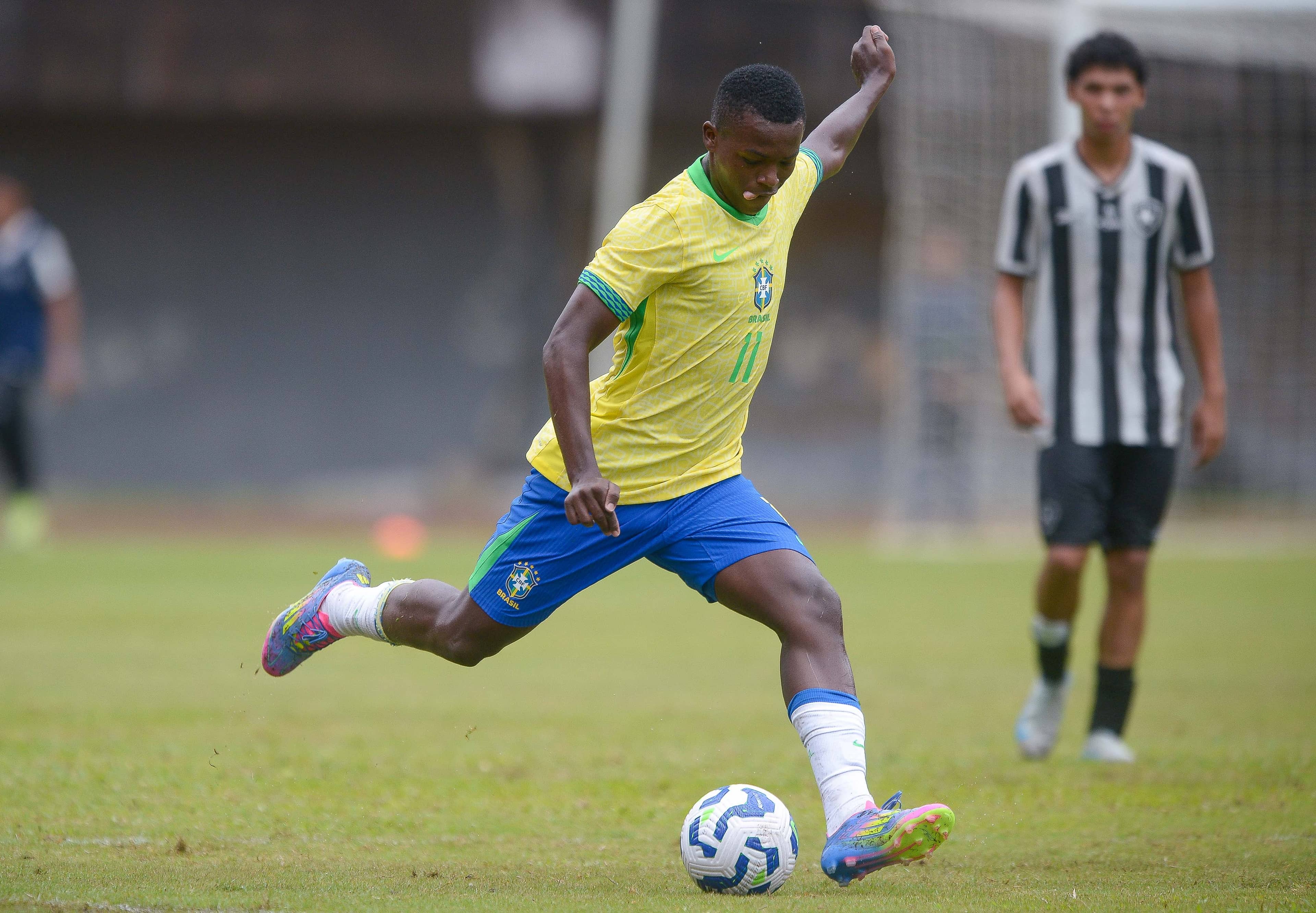 Jean Carlos durante duelo contra o Botafogo
