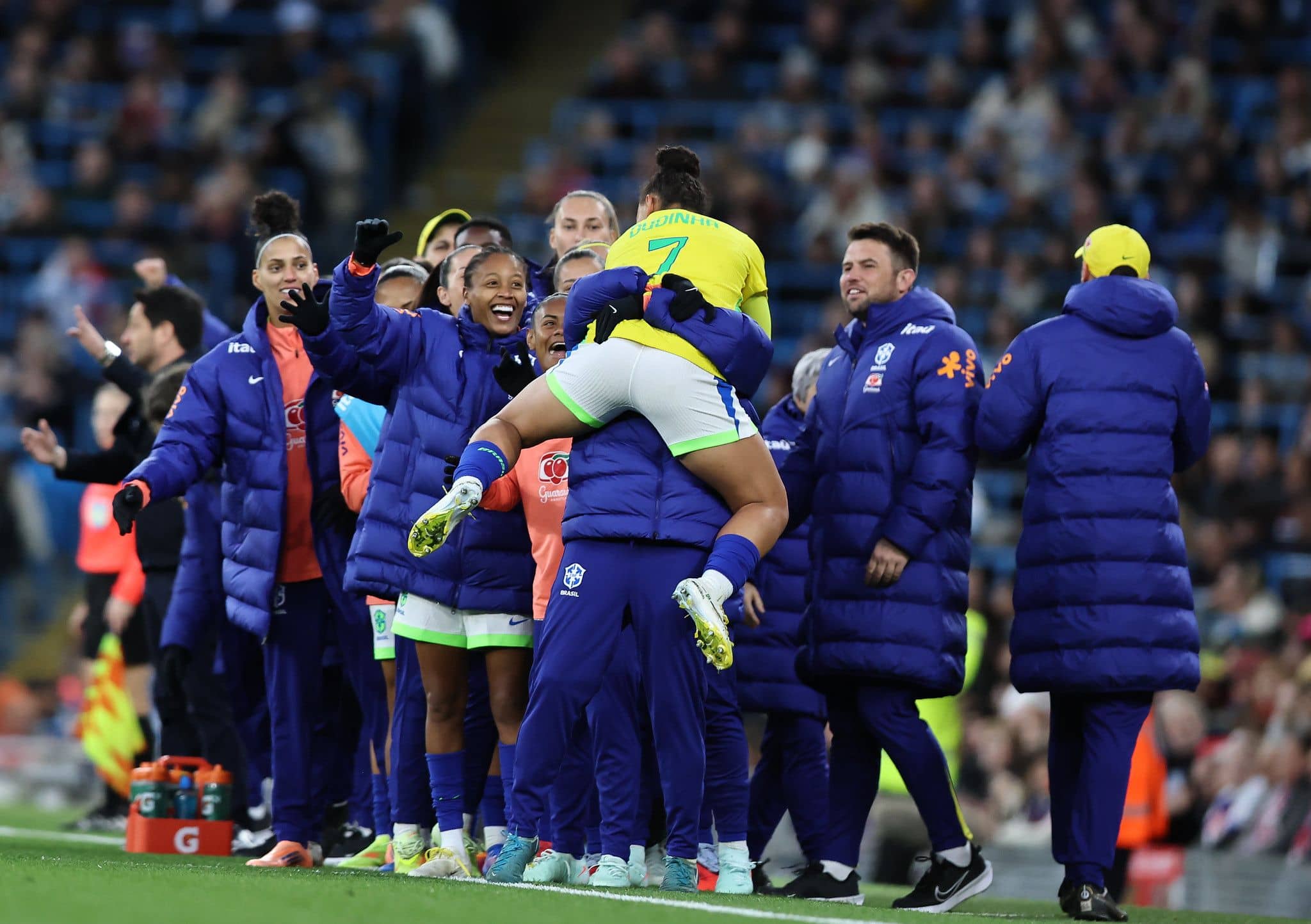 Seleção Feminina celebrou vitória heroica contra a Inglaterra