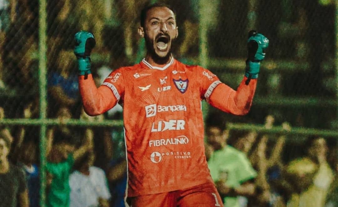 Goleiro do Águia de Marabá, Axel Lopes, brilhou contra o Independência ao defender dois pênaltis e garantir a classificação de seu time às oitavas da Copa Verde