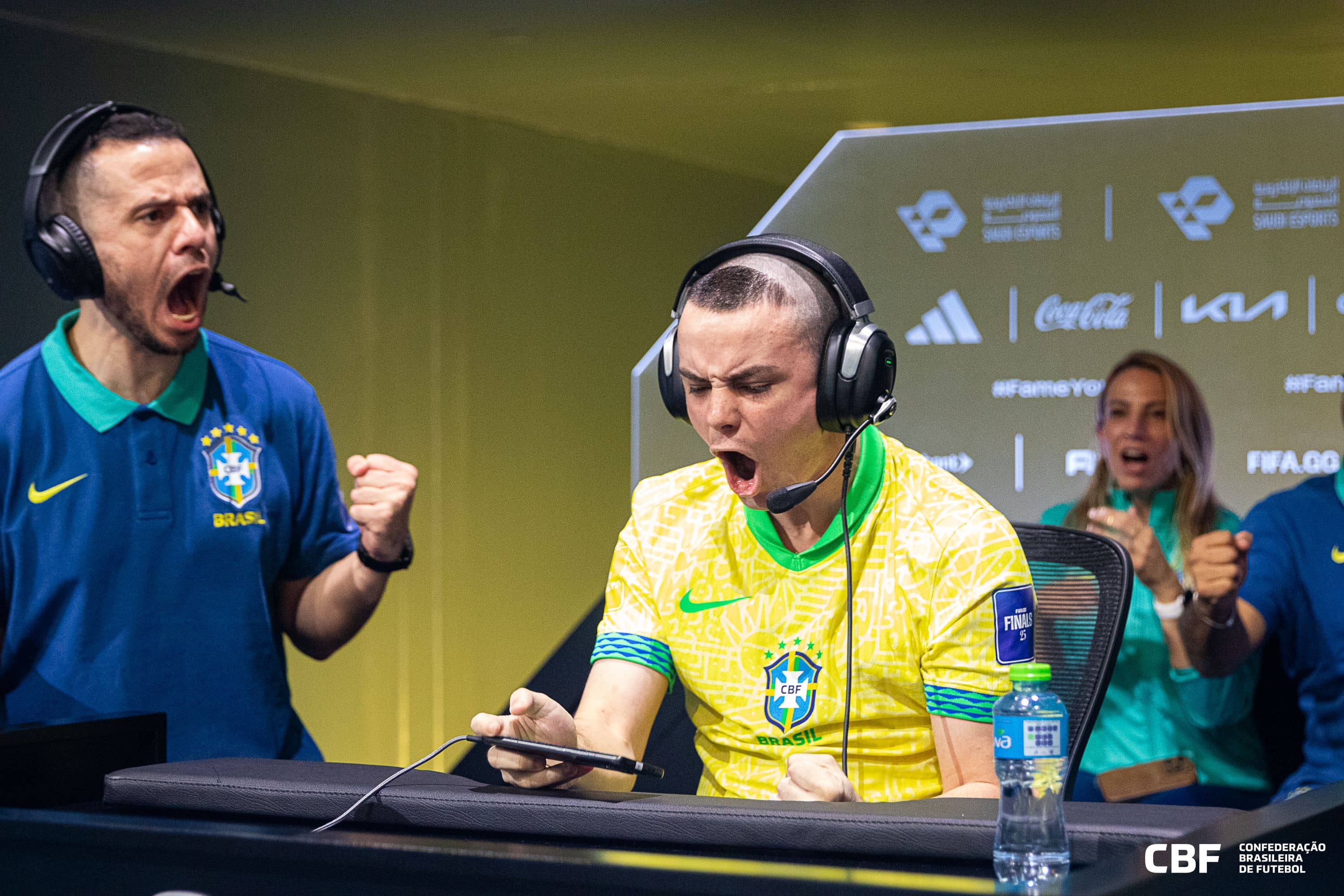 Juninho teve mais um dia dominante na FIFAe World Cup