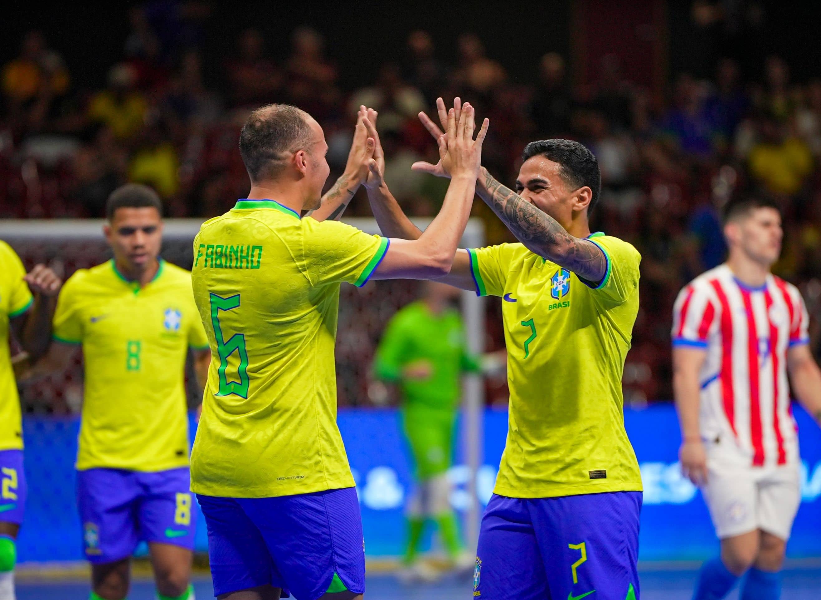 Seleção Brasileira se impôs e goleou o Paraguai por 5 a 0 para avançar à final