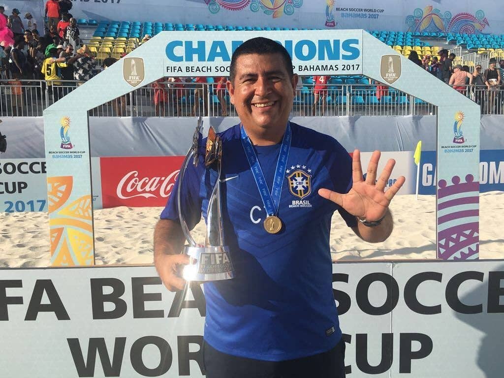 Chicão Castelo Branco está de volta à Seleção Brasileira de Beach Soccer, agora como técnico