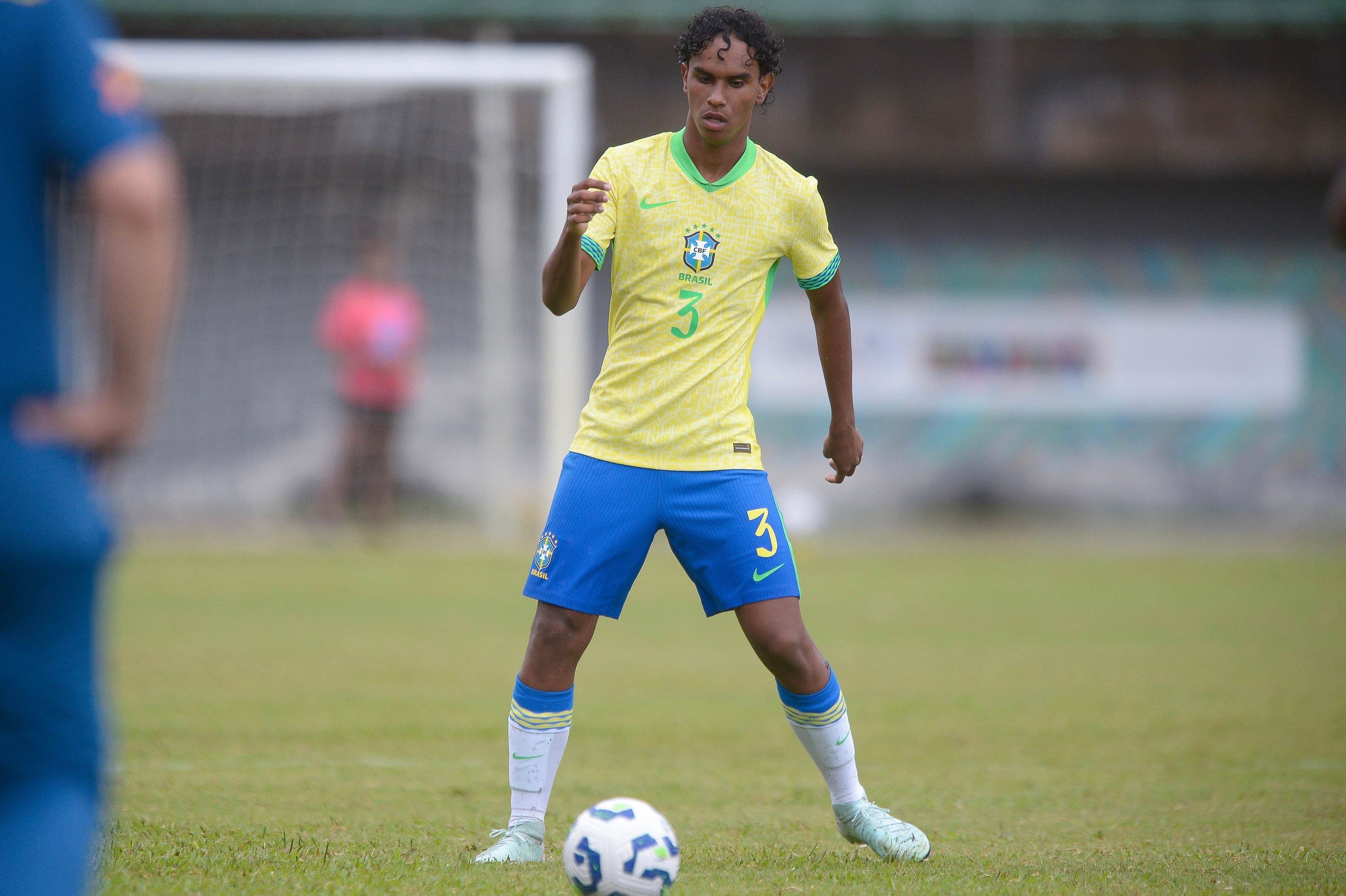 Yuri durante jogo da Seleção Brasileira