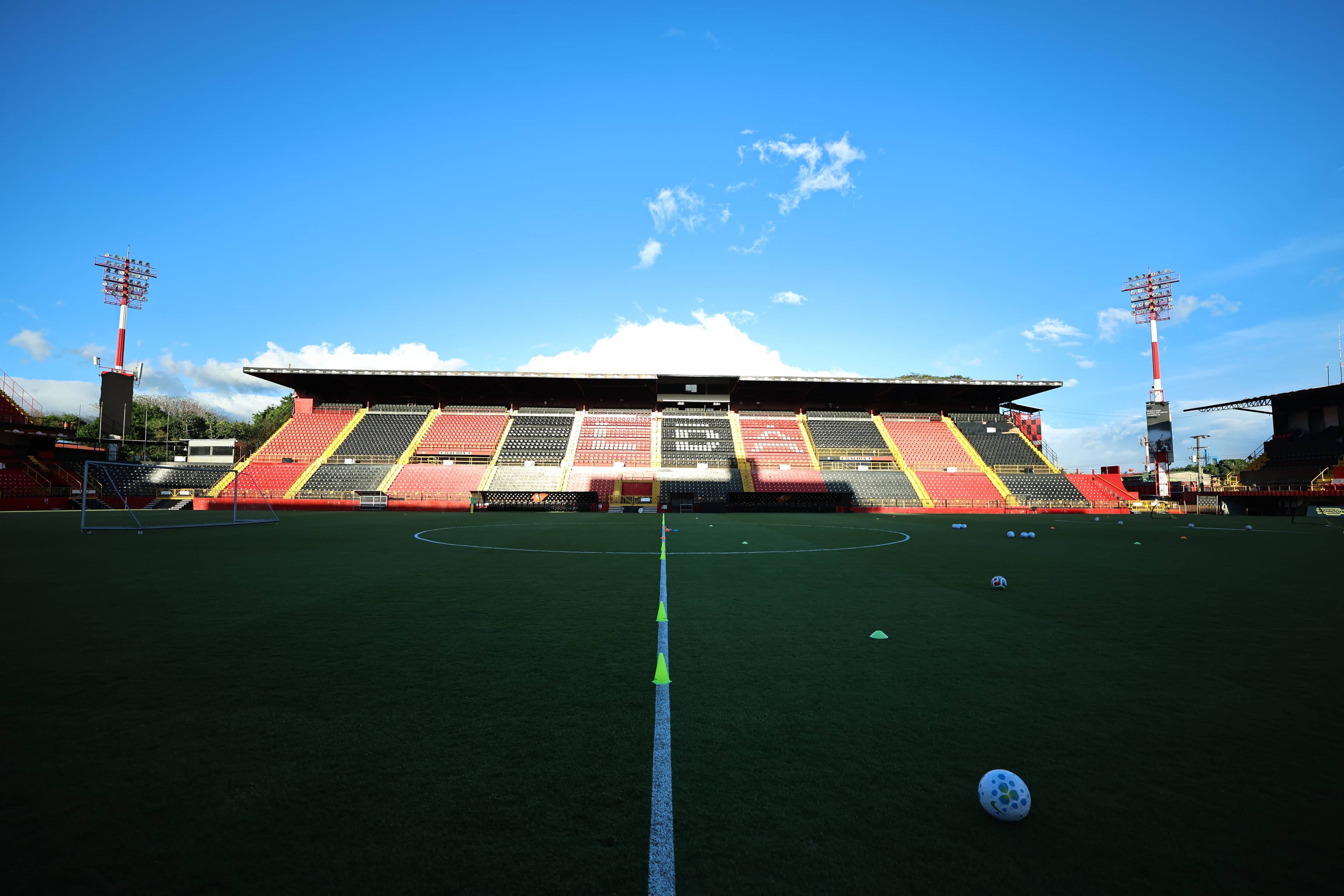 Estádio Alejandro Morera Soto, em Alajuela, será o palco do duelo entre Costa Rica e Brasil