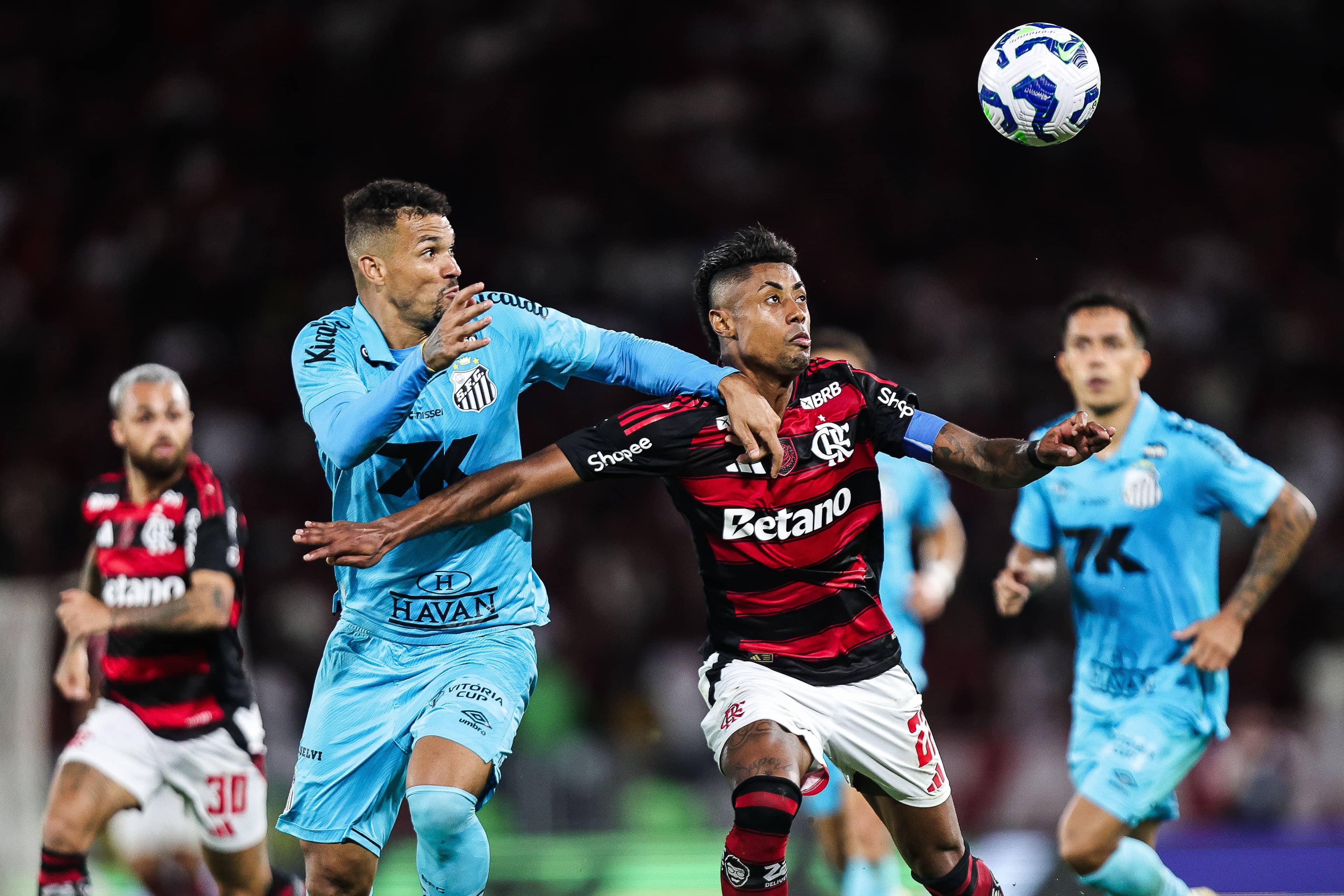 Fla e Santos se enfrentaram, pela última vez no Maracanã, em novembro de 2025,